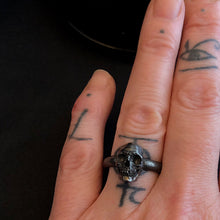 Load image into Gallery viewer, Kathleen wearing ossua-et-acroamata-jewelery-movie-props-trivia-gothic-goth-gothic-memento-mori-sterling-silver-925-full-skull-stacker-ring