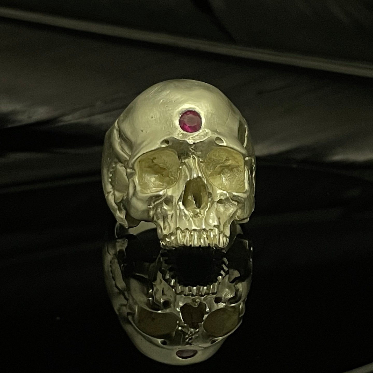 ossua-et-acroamata-jewelery-mythology-myth-gothic-goth-gothic-memento-mori-ruby-sterling-silver-925-third-eye-open