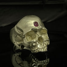 Load image into Gallery viewer, Gothic Skull Ring | Evil Skull Ring | OSSUA et ACROMATA