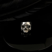 Load image into Gallery viewer, ossua-et-acroamata-jewelery-mythology-myth-gothic-goth-gothic-memento-mori-sterling-silver-925-Death-Mask-Ring