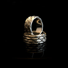 Load image into Gallery viewer, Dragon Scale Ring | Black Scale Ring | OSSUA et ACROMATA